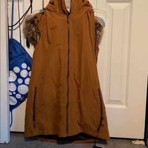 Volcom durable water repellent vest